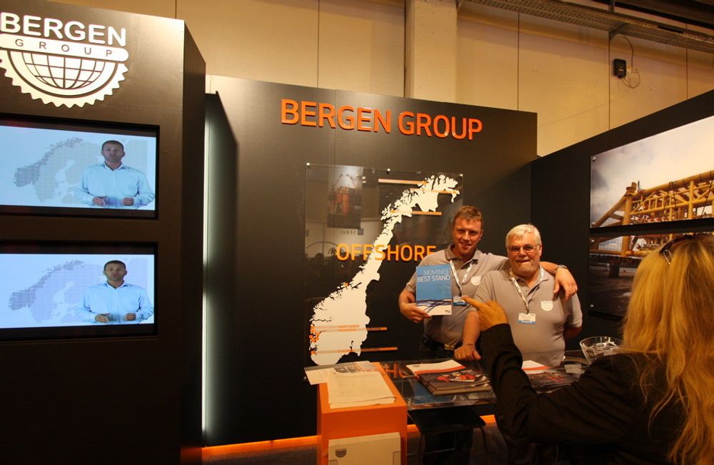 Tor Gjertsen og Gerhard Hovland i Bergen Group var stolte over nominasjonen.
