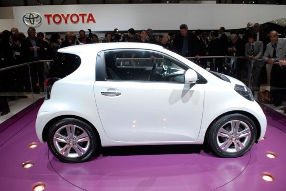 Toyotas nye konseptbil iQ viser en lukseriøs bybil av den aller minste sorten.