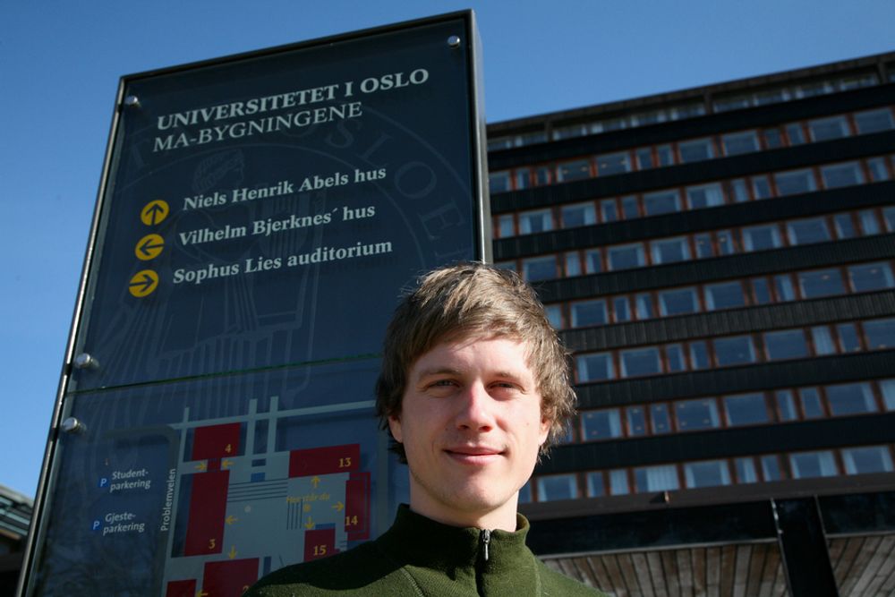 Sjur Rønningen Bie-Lorentzen (23) studerer matematikk (og tysk) ved Universitetet i Oslo. Han forlot sivilingeniørstudier ved NTNU, og mener UiO er bedre.