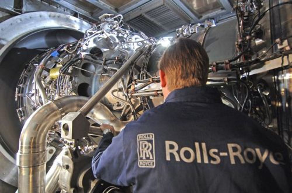 Rolls-Royce designer ro-ro-skip som skal gå på naturgass. Dermed reduseres utslippene betraktelig.