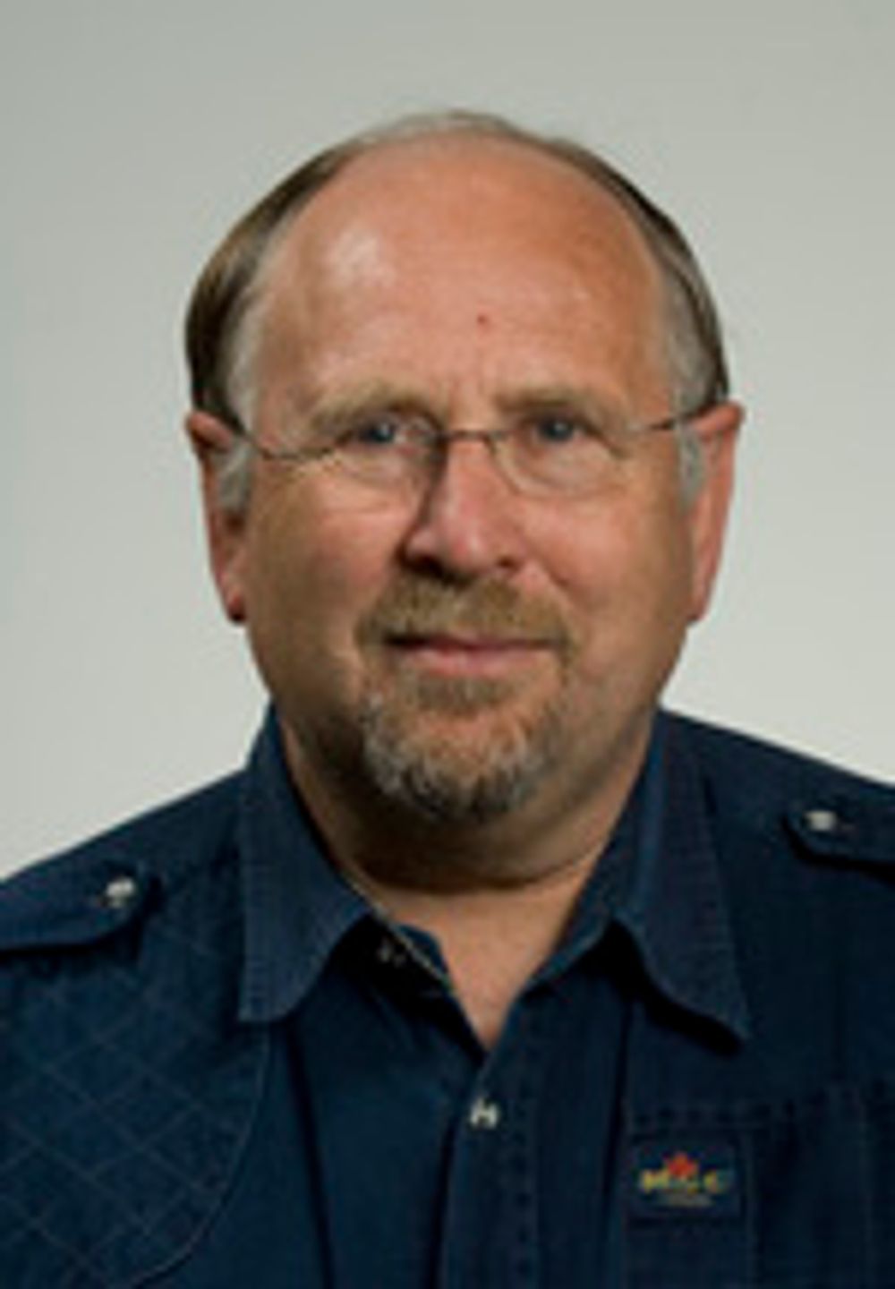 Rolf Hagman er forsker ved Transportøkonomisk institutt. Han har bilteknologi og drivstoff som spesialområde.