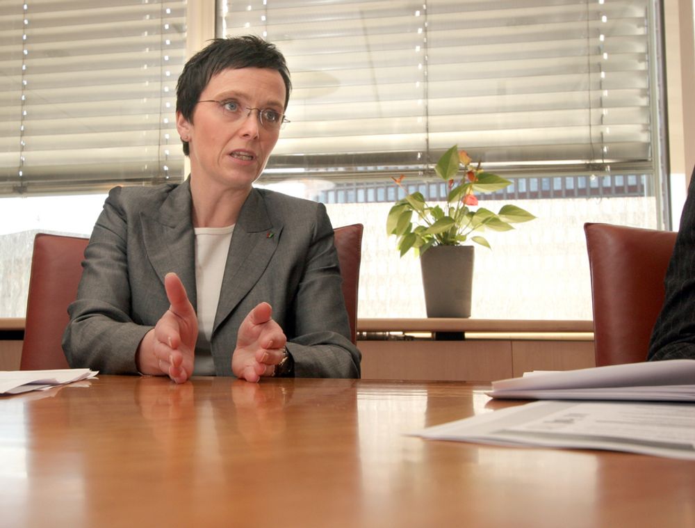 ENGASJERER SEG: Fornyingsminister Heidi Grande Røys vil ha fortgang i datasikkerhetsarbeidet i norske bedrifter og offentlige etater.