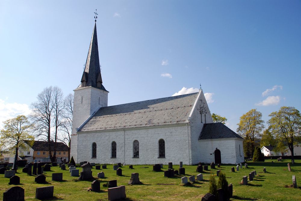 Stavsjø kirke i Ringsaker.
