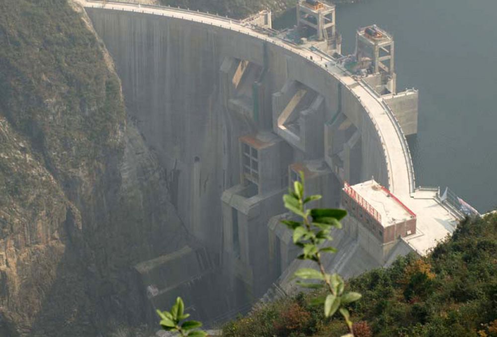 FORTSATT IKKE GODKJENT: Vannkraftverket Dahuashui i Quingshui-elven, i Guizhou-provinsen sør i Kina, skal gi Norge klimakvoter for å slippe ut 195.000 tonn CO2 hvert år fra 2008 til 2012. Men først må vannkraftverket godkjennes som klimaprosjekt i FN.