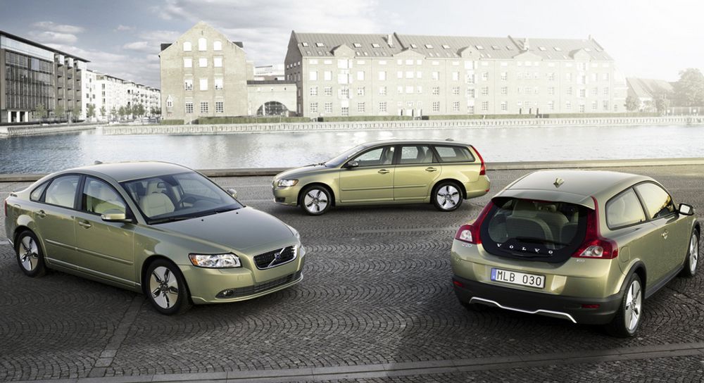 Volvo stiller i Paris med sine nye DRIVe-modeller. Dette er C30-er, V50-er og S40-er med små ombygginger og lavutslippsdieseler under panseret som alle skal slippe ut under 120 gram CO2/km.