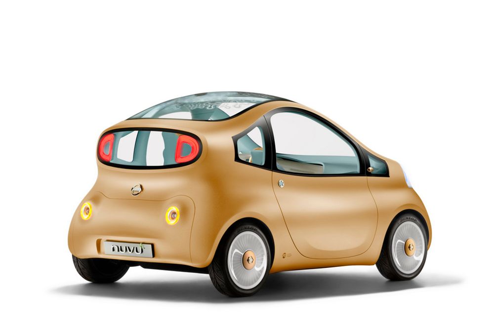 Nissan stiller i Paris med elbilen Nuvu, foreløpig dog kun en konseptbil. Nissan Nuvu er kun tre meter lang og har 2+1 seter. Teknologien har mye til felles med produksjonsvarianten som kommer for salg i 2012.