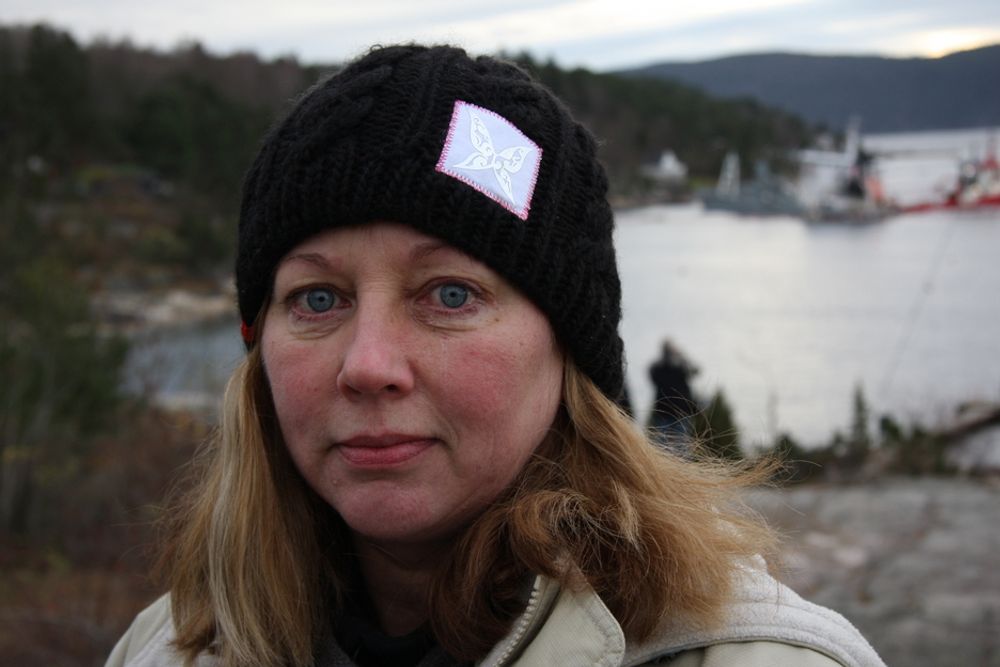 Anne Krisitine Hagen sto og så på at Crete Cement sank mer og mer i Grisebukta ved Fagerstrand på Nesodden.