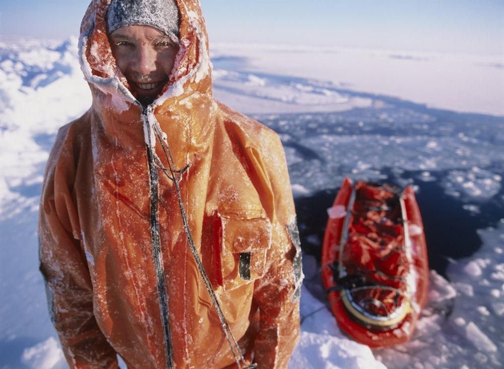 Den britiske polfareren og miljøverneren Pen Hadow leder Vanco Arctic Survey som nå er utsatt til 2009.