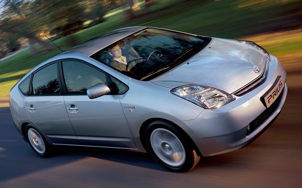 FORSKJELLER: Hybridbiler, som Toyota Prius, er populære i USA. I Europa er det imidlertid bare solgt i underkant av 9.000 biler så langt i år.