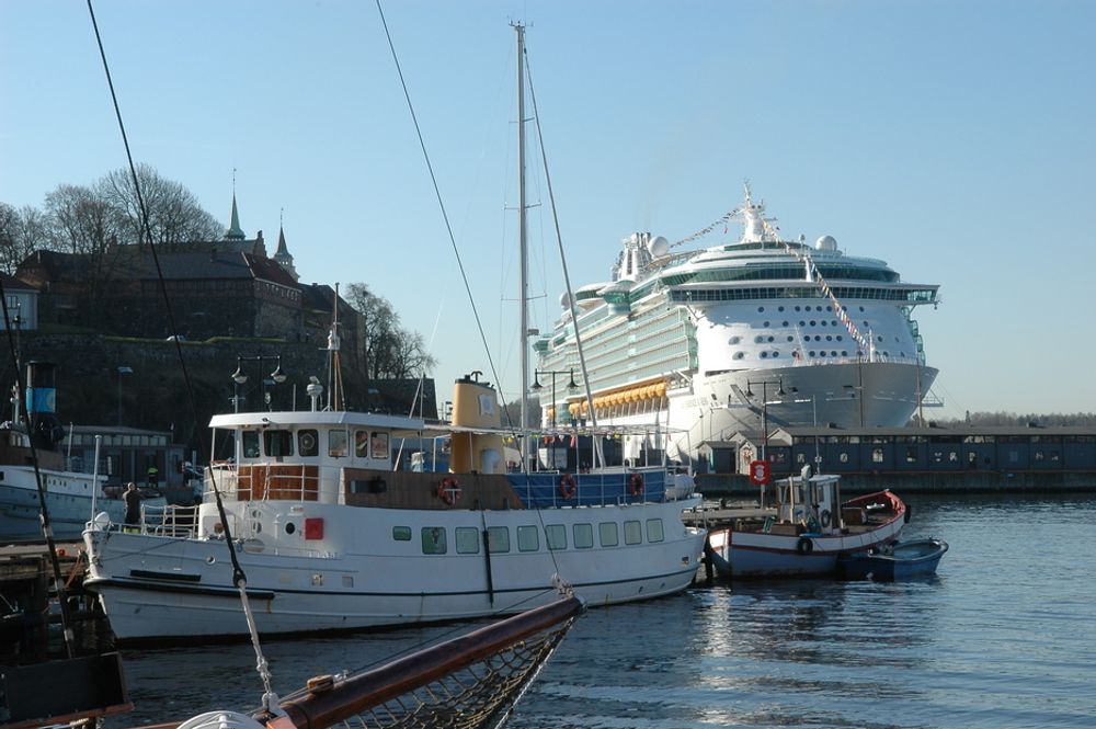 Indepence of the Seas er bygget ved Aker Yards i Finland for RCCL. Skipet er på 154.407 bruttotonn og plass til 4.375 passasjerer.
