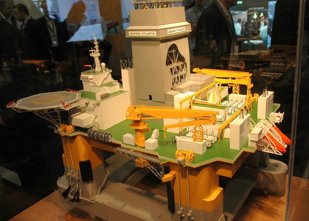 Modell av Deepsea Atlantic som bygges ved Daewoo i Sør-Korea. Riggen skal etter planen bore på Statoil-Hydro-feltet i Tampen-området i den nordlige delen av Nordsjøen. Riggen skal stå ferdig i oktober 2008.