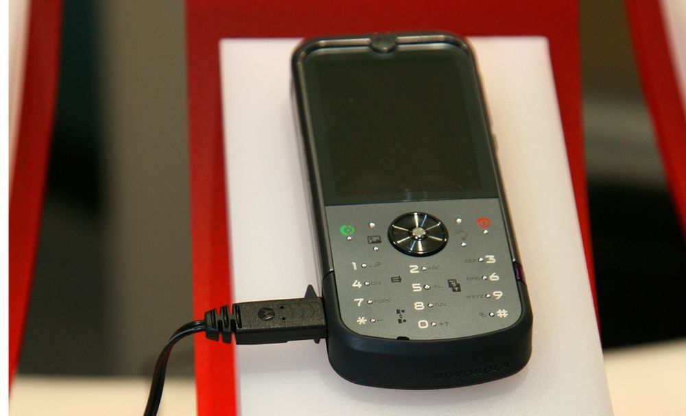 IFA: Motorola har ennå ikke sluppet nyheten Motozine ZN5, som blant annet har 5 megapiksel-kamera.