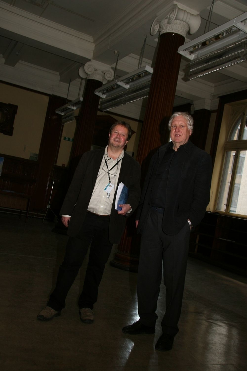 KJEMPEJOBB: Festsalen i det som engang var Statens enkekasse skal restaureres til originalstand. Det blir en utfordring for både prosjektleder Jens-Petter Lund (til venstre) og arkitekt Knut Pedersen.