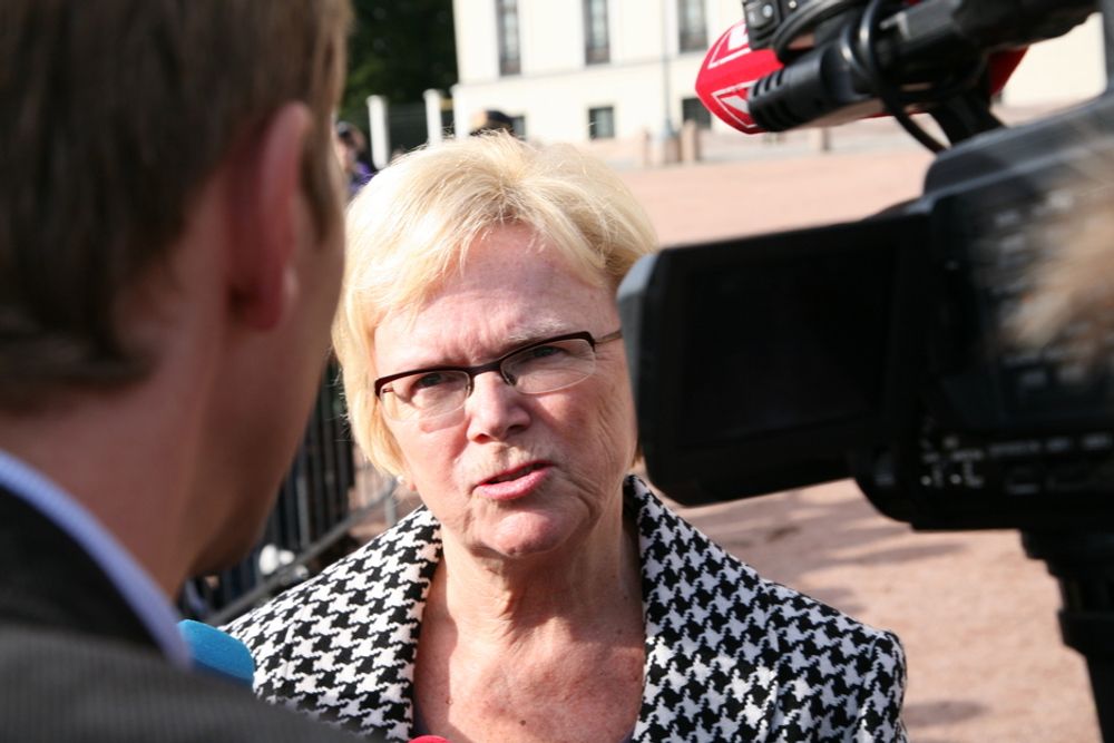 IKKE ENIG: Kommunal- og regionalminister Magnhild Meltveit Kleppa aksepterer ikke at offentlige bygg skal være en salderingspost.