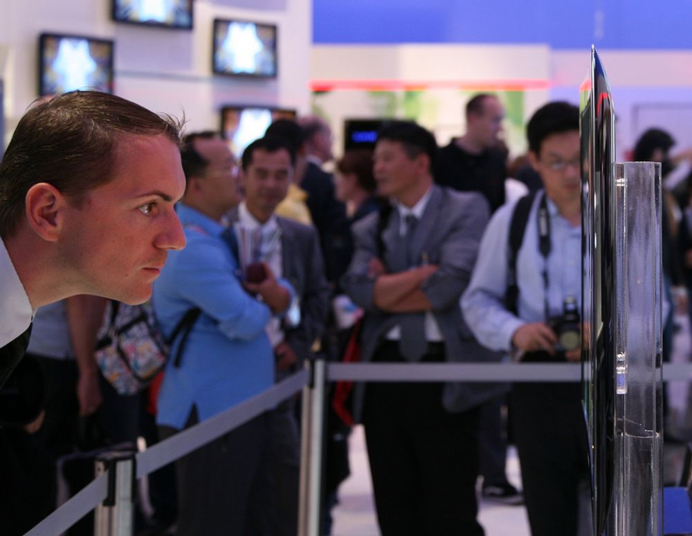 IFA: Samsungs prototype på en 31 tommer stor OLED-TV vakte stor interesse.
