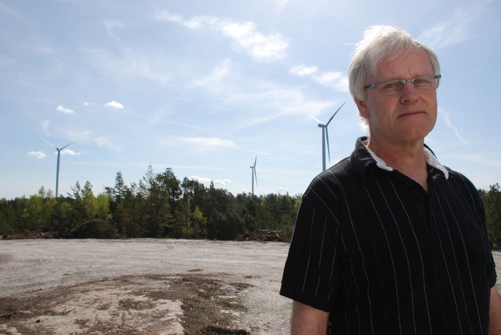 AMBISJONENE PÅ PLASS: Det lille selskapet Rabbalshede kraft har ambisjoner om å bli første rene vindkraftselskap på den svenske børsen. - Det blir et kappløp mellom oss og et annet selskap, og vi håper å vinne, sier administrerende direktør Ingemar Ung.