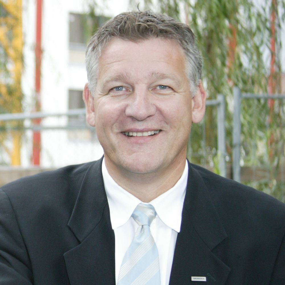 SIER STOPP: Skanskadirektør Geir Aarstad vil ikke lenger akseptere norsk kostnadsnivå. Han vil presse leverandørene og kreve mer av egne prosjektledere. Prisene skal tilbake til 2003-nivå.