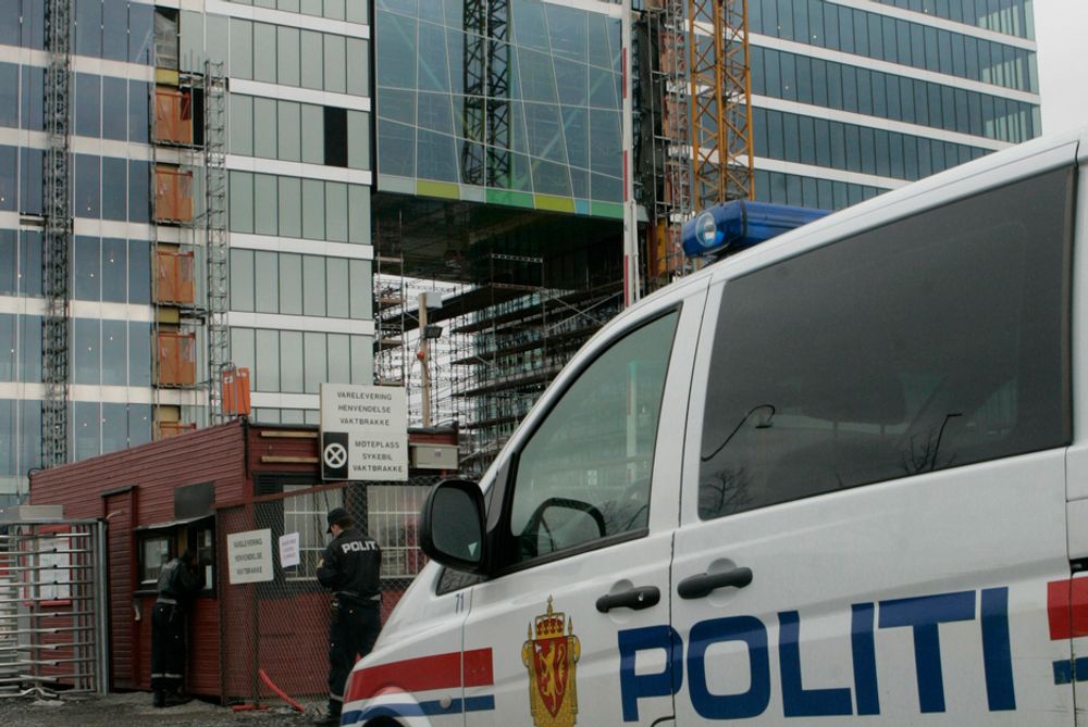 23. mars 2007 falt en bygningsarbeider ned i en sjakt og omkom på en byggeplass i Bispegata i Oslo sentrum. 39 personer omkom i arbeidsulykker her i landet i 2007.