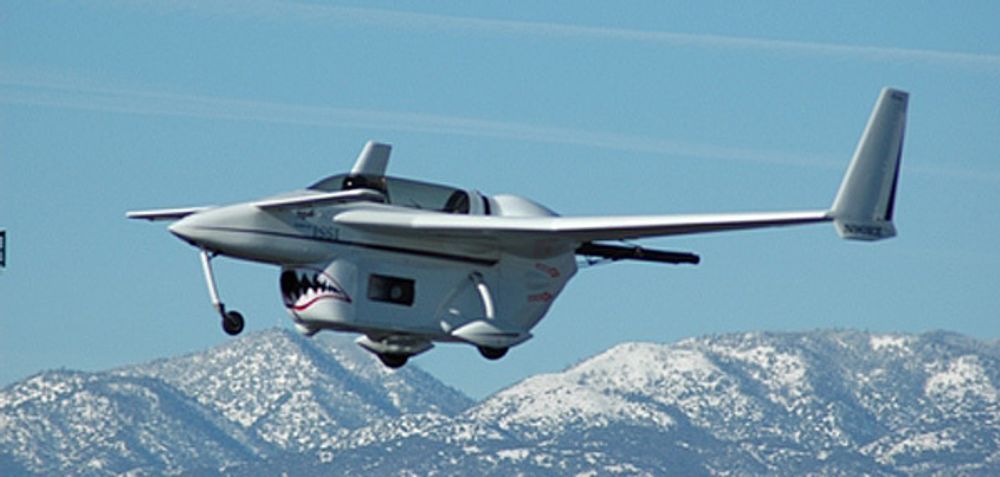Dette Long EZ-flyet, utstyrt med pulsdetonasjonsmotor, fløy i 10 sekunder over Mojave-ørkenen tidligere i år. Teknologien kan gi drastiske hastighetsøkninger.