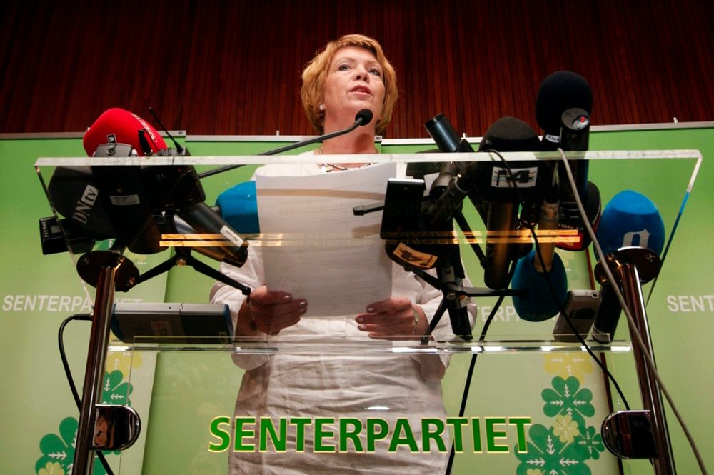 Åslaug Haga trekker seg som statsråd og partileder av helsemessige årsaker.
