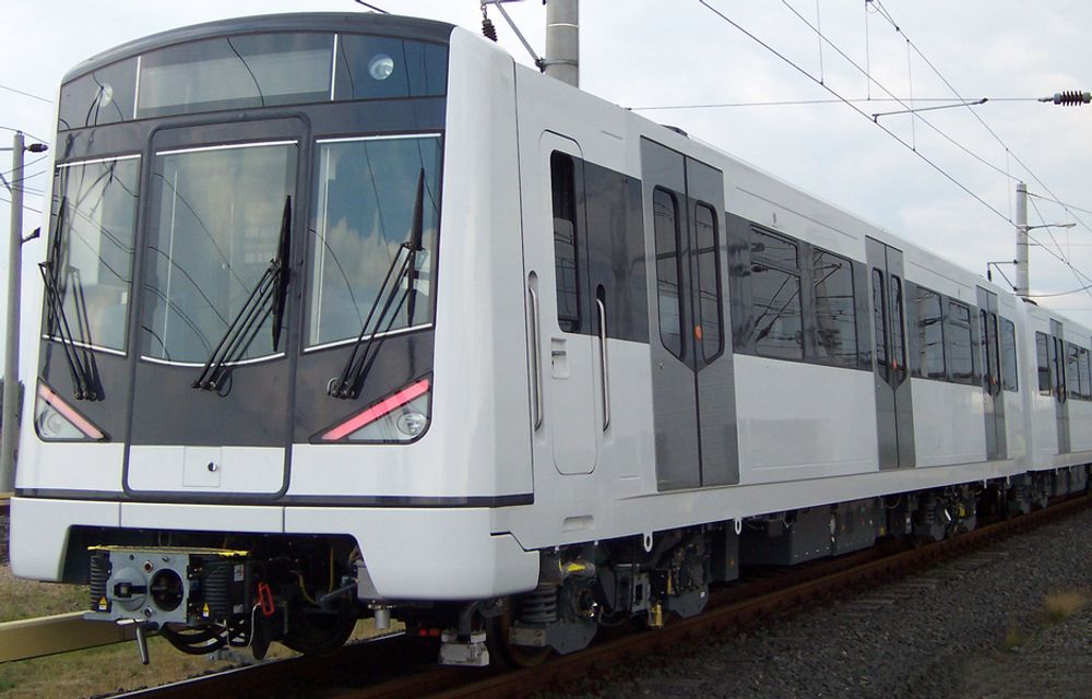 TIL TJERNSRUD: Kolsåsbanen bygges ut i små trinn. T-banen oppgraderes og klargjøres for de nye Siemens-vognene.