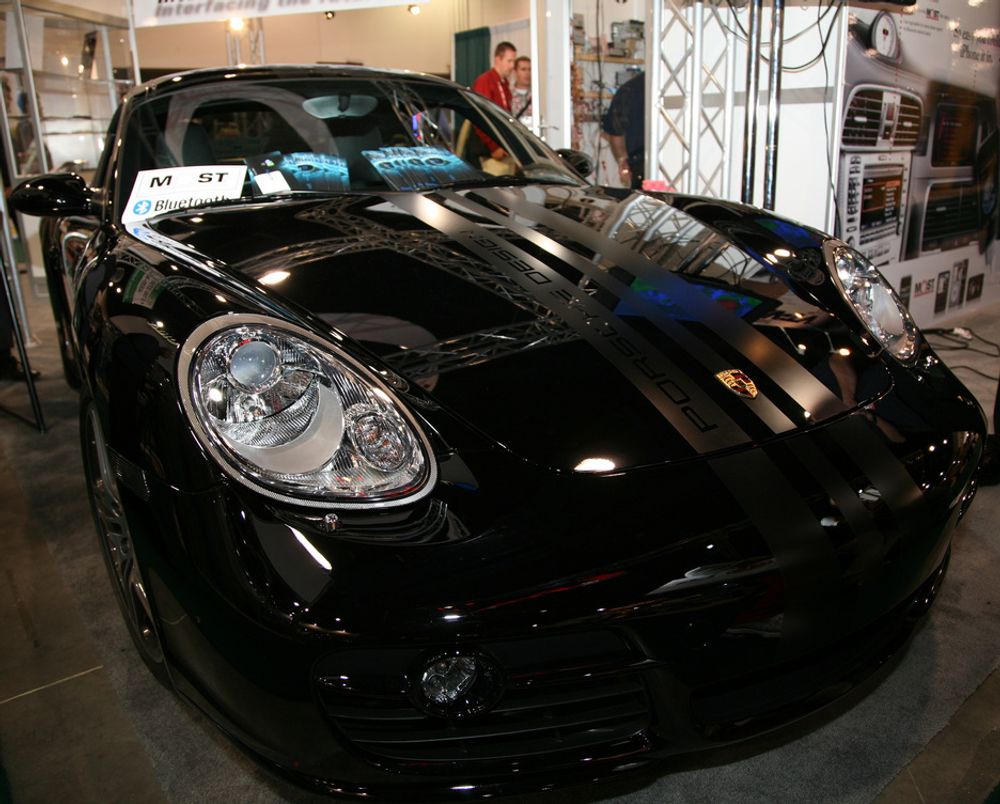 En strøken Porsche på standen til selskapet Most.
