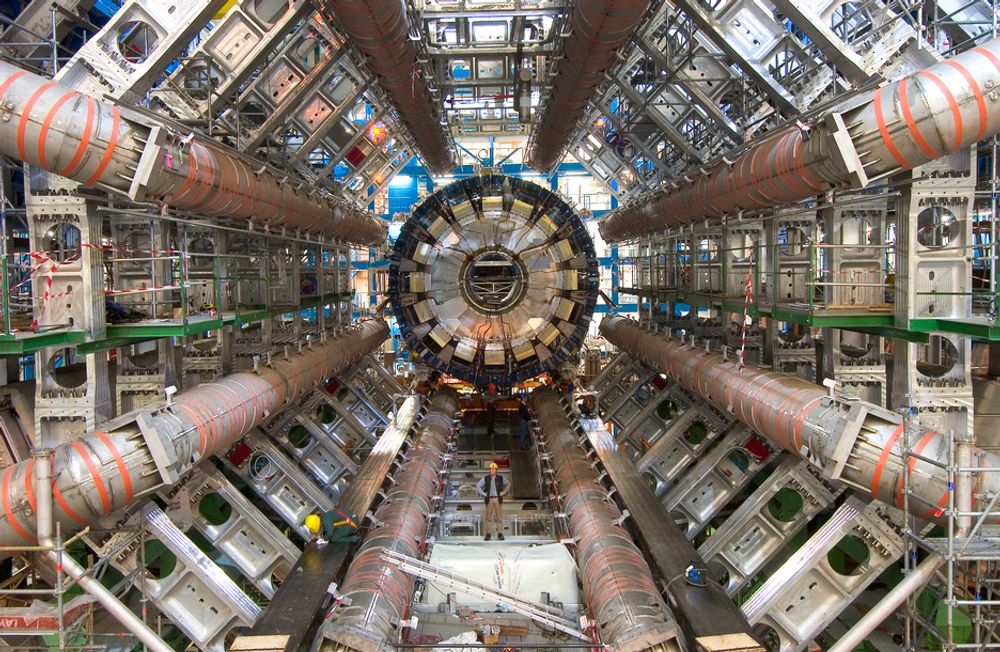 Partikkelakseleratoren ved CERN vil ikke være oppe og gå før i slutten av juni, tidligst.