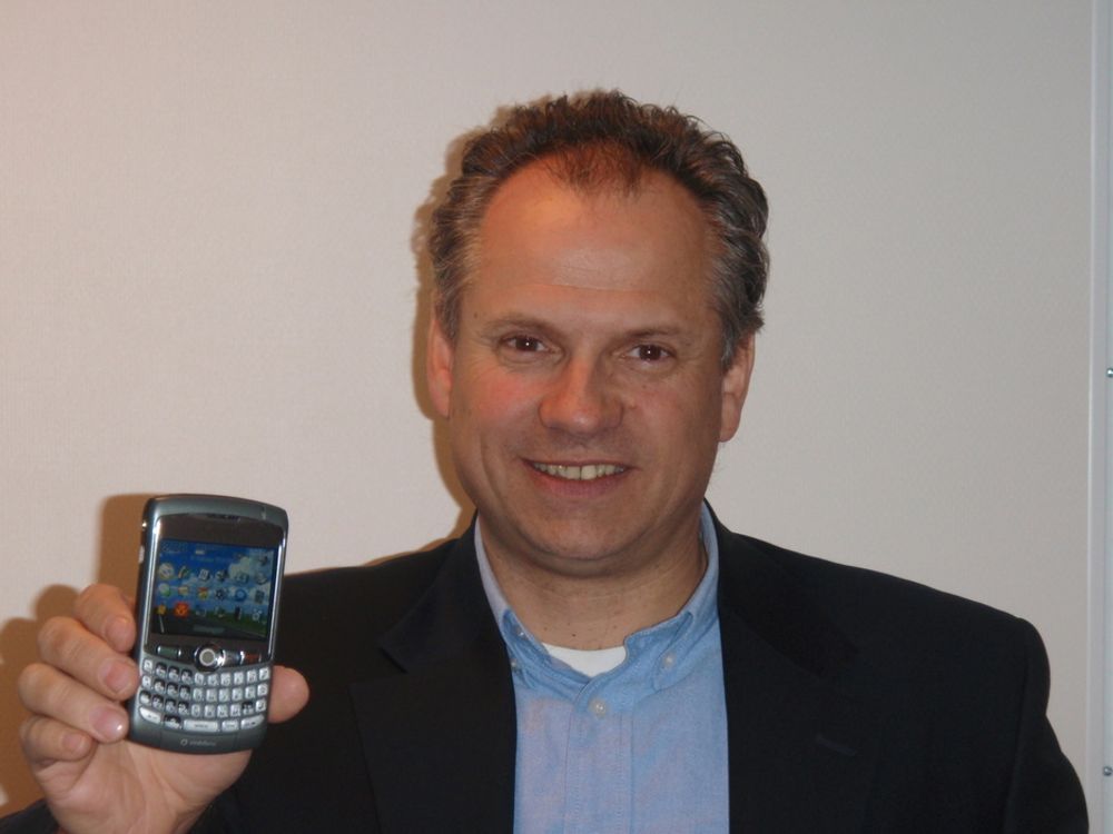GÅR FOR BEDRIFTSMARKDET: Morten Holter i Wizor har stor tro på Blackberry i norsk næringsliv. I USA har Blackberry vært en gedigen suksess..
