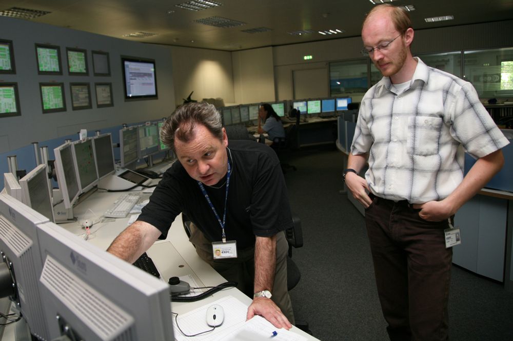 Åge-Raymond Riise, 'ground stations engineer' ved European Space Agencys romovervåkningssenter ESOC.