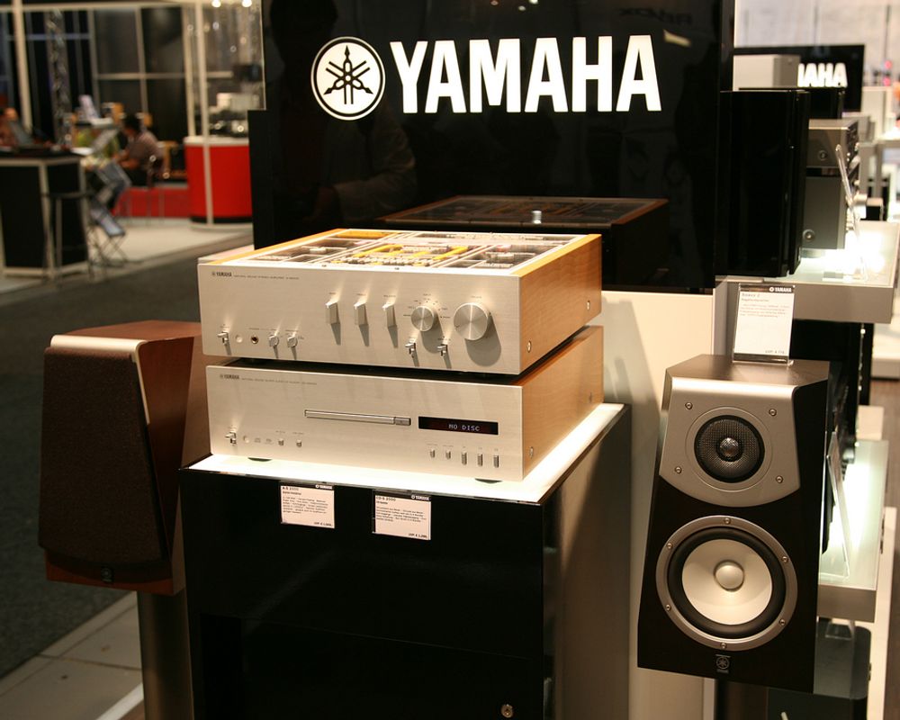 En ny og for oss ukjent forsterker og CD-spiller fra Yamaha. Fra IFA-messa i Berlin.