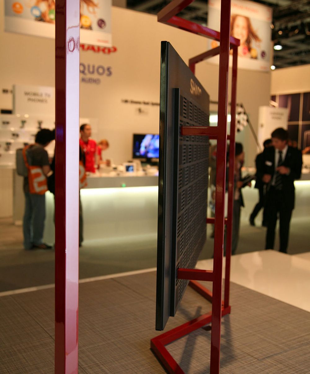 Sharps nye supertynne LCD-TV. Fra IFA-messa i Berlin.