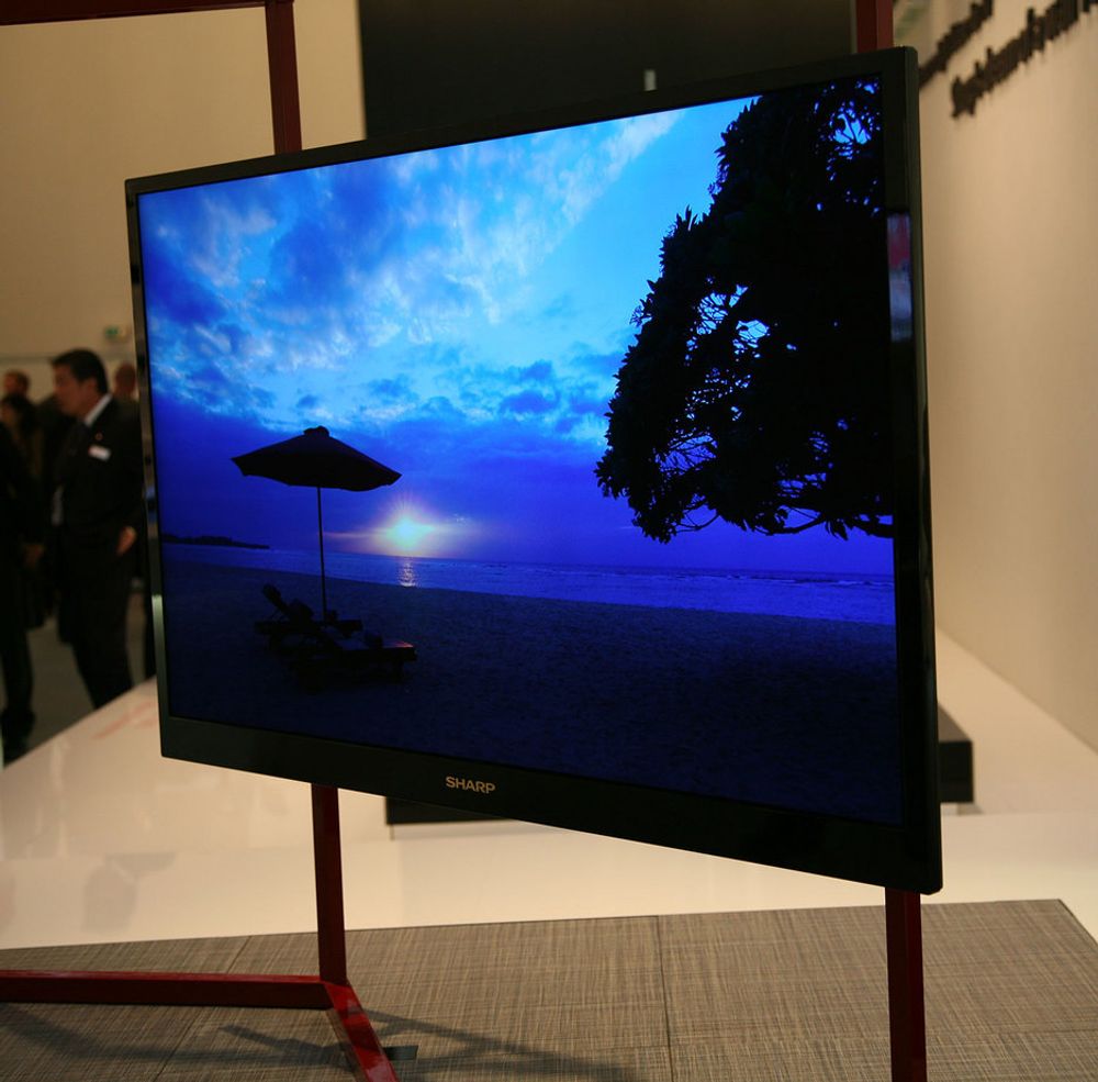 Sharps nye supertynne LCD-TV. Fra IFA-messa i Berlin.