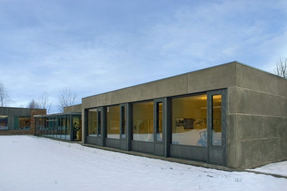 PRISET BYGG: Hvarikommisjonen for transport på Lillestrøm holder til i dette prisbelønte bygget, tegnet av Longva Arkitekter AS.