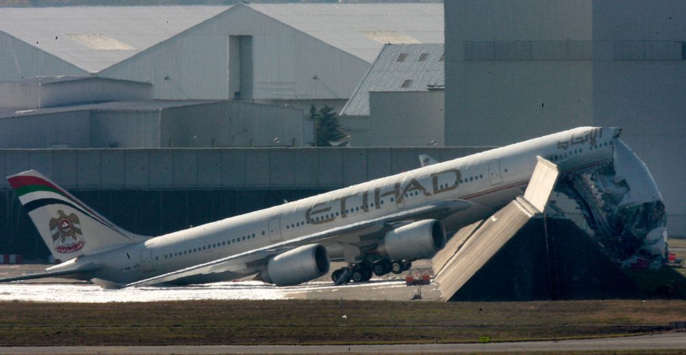 I forrige uke ble dette A340-600 totalskadd under en motortest. Bare seks dager etter har Airbus hatt en ny testulykke.