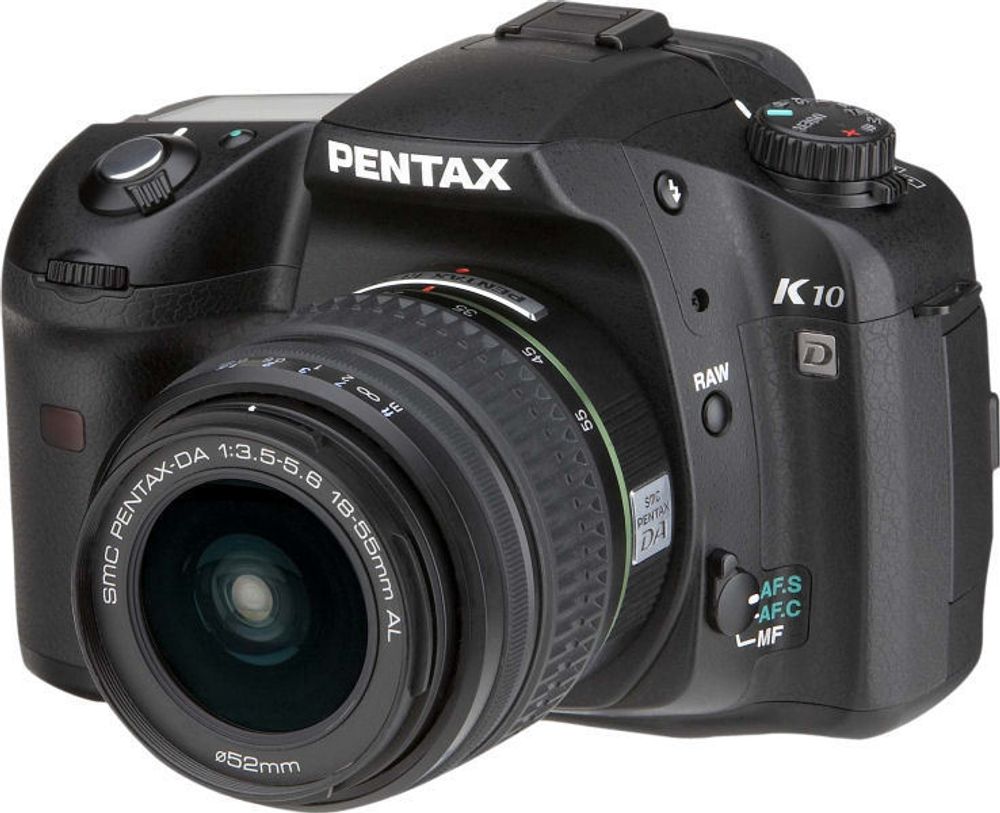 Pentax K10d. Speilrefleks. Digitalkamera. Forbrukerteknologi. Piksler. Megapiksler. Objektiv. Minnebrikke. TIPA.