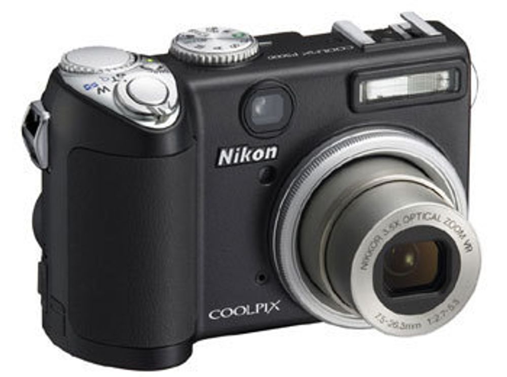Nikon Coolpix  P5000. Digitalt kamera. Speilrefleks. Digitalkamera. Forbrukerteknologi. Piksler. Megapiksler. Objektiv. Minnebrikke. TIPA.