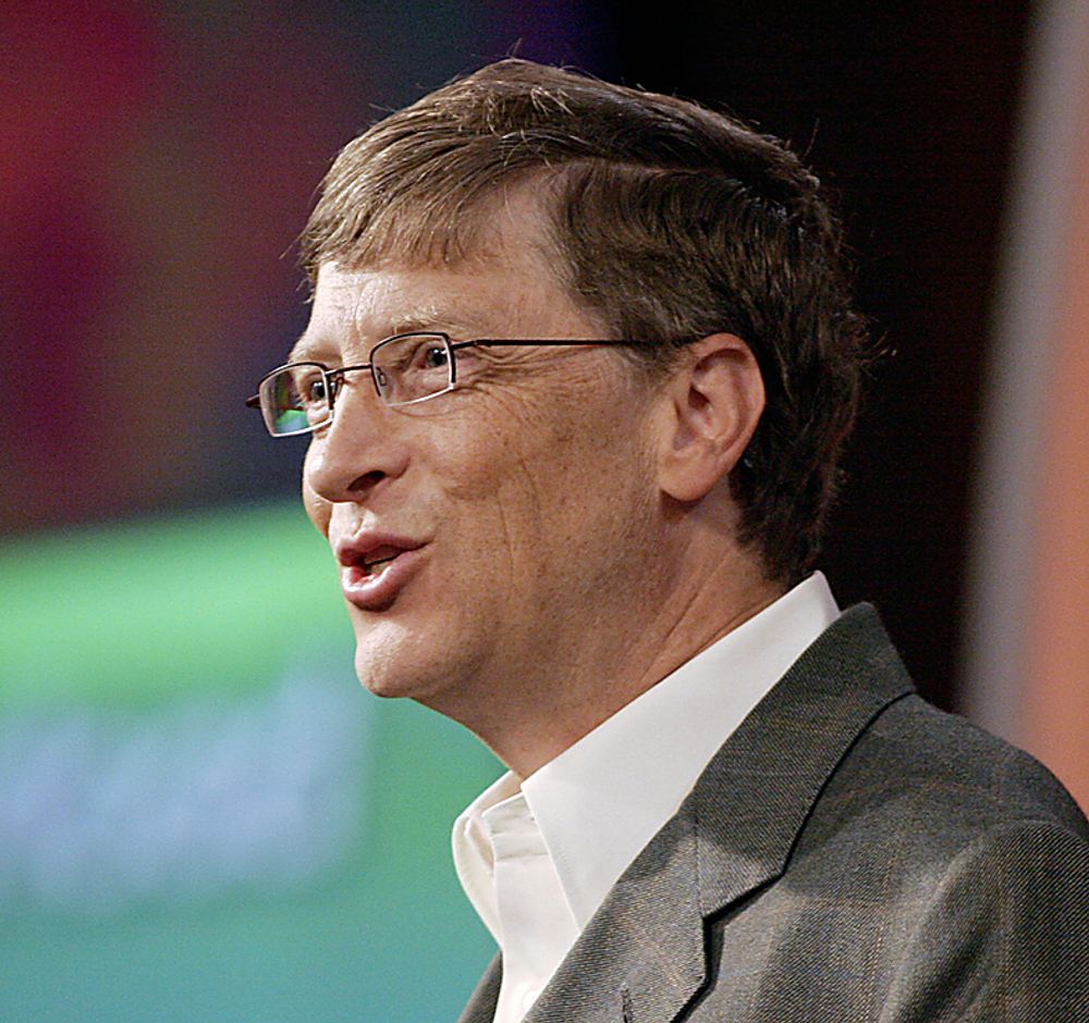 Microsoft-boss Bill Gates gjør grep for å spise seg inn på internettmarkedet.