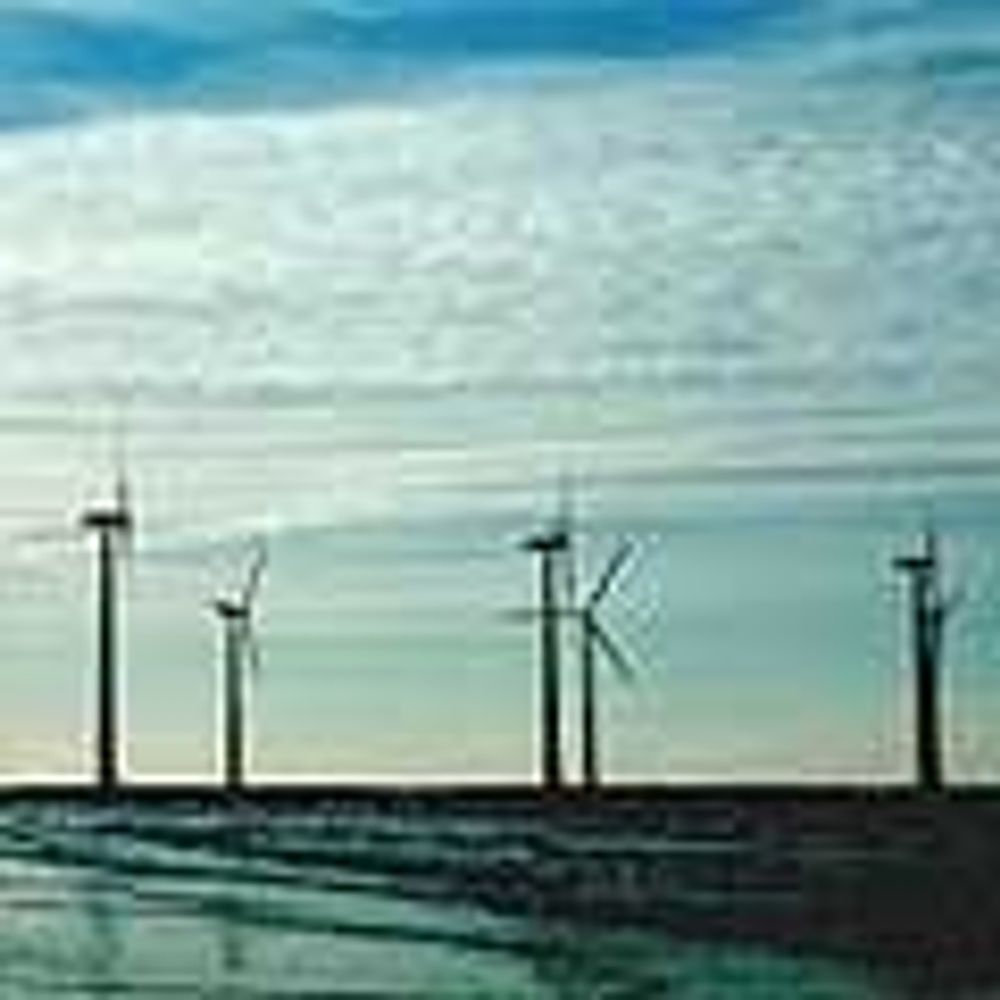 Utenfor danskenes kyst er det allerede etablert mange store vindkraftverk. Foto: Bonus Energi