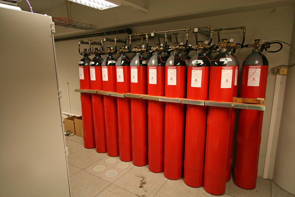 BRENNER IKKE:
Skulle noe skjer i et av norges viktigste datarom blir det fylt med brannhemmende gass.