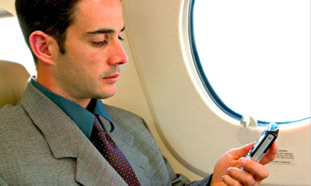 Mobiltelefon i fly er ikke noe problem.