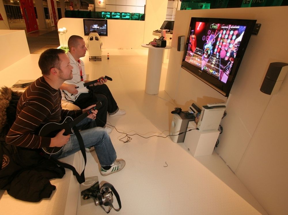 Pressefolk testet de siste Xbox-spillene under Electroworld.