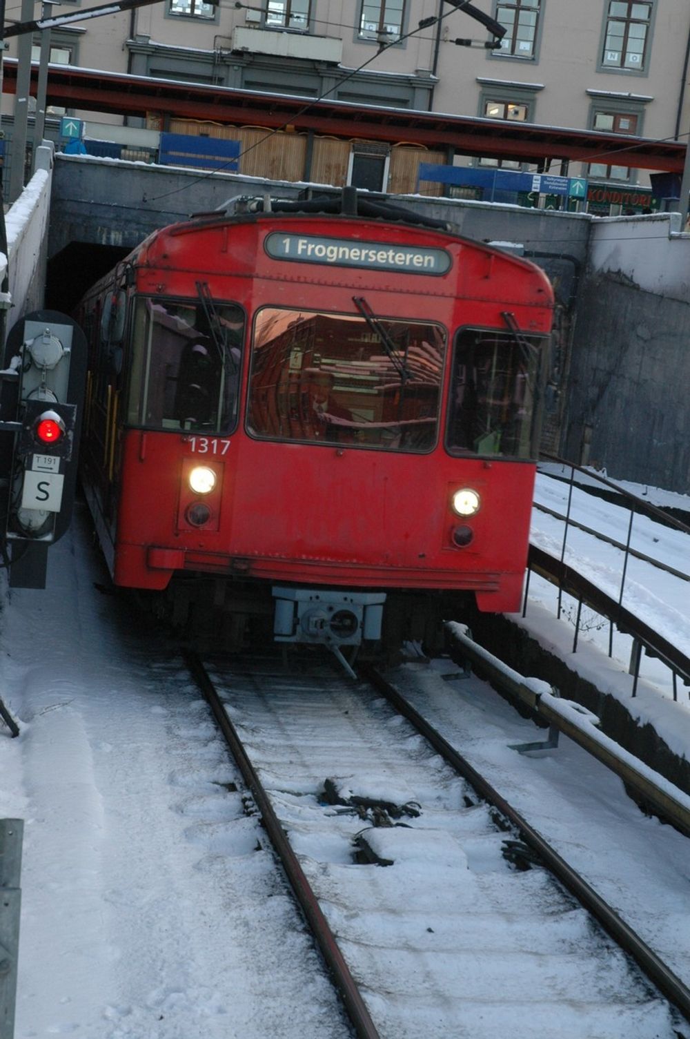 T-BANE MED TETRA: Tetra-nettet i Oslo er avgjørende for driften av T-banen i Oslo.