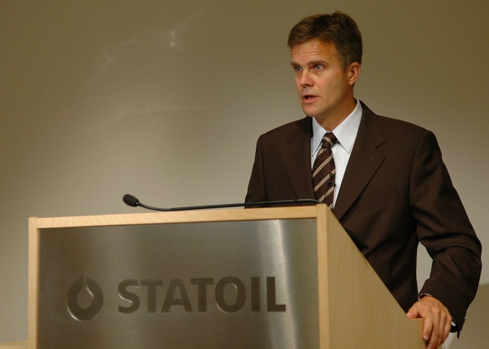 Statoilsjef Helge Lund har lenge fokusert på selskapets kjerneverdier. Nå får han fire nye verdier å forholde seg til.