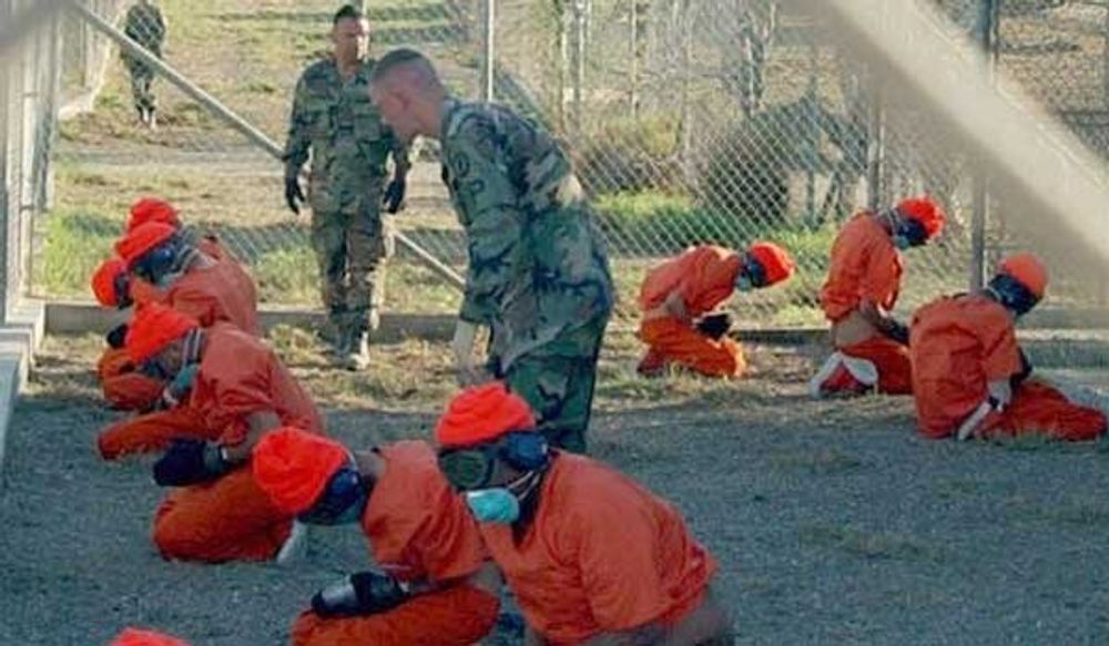 "Ulovlig stridende" kaller USA fangene i fengselet på Guantanamo Base på Cuba. Da Kværner i 1996 kjøpte Trafalagar House, fikk de med seg et selskap som leverte tjenester til USAs fengselsvesen og derigjennom også den tvilsomme anstalten på Guantanamo-basen.