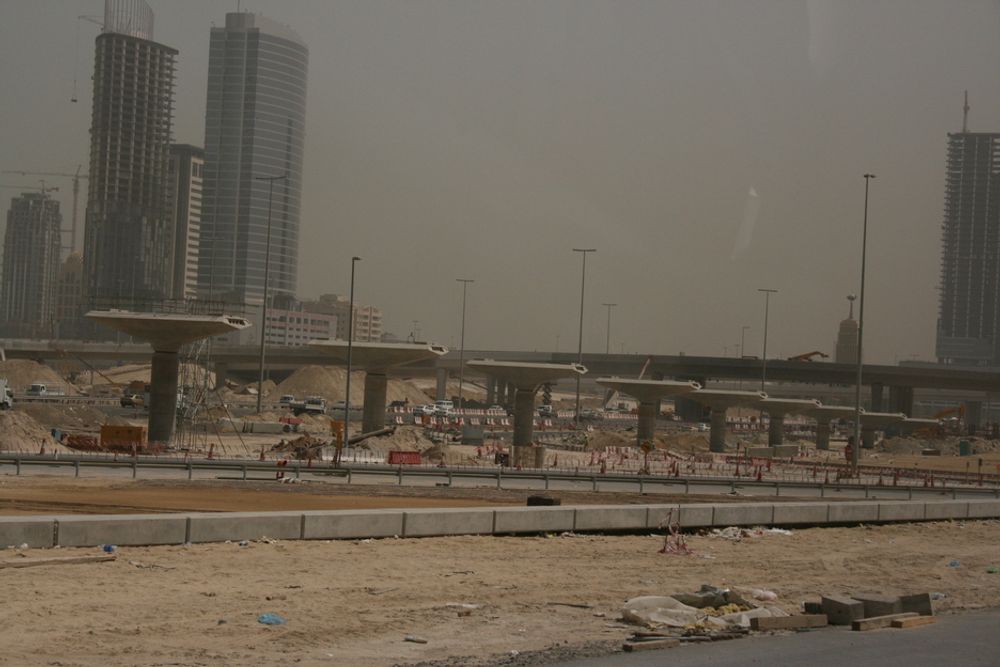 Dubai: Her blir det hurtig transport på monorail.