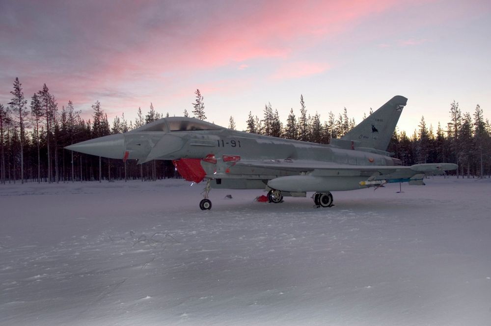 NORSK: Gruppen bak Eurofighter - EADS - hadde flere millionkontrakter i sving i norsk høyteknologisk industri på et tidlig tidspunkt. Nå er det kroken på døra.