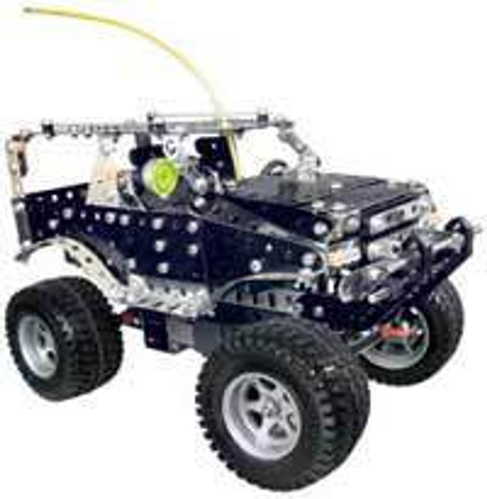 RADIOSTYRT: Meccano har elektromotorer som kan monteres i noen av byggesettbilene.