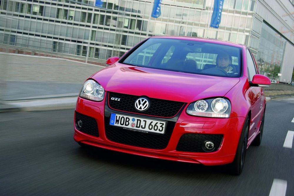 SPESIALUTGAVE: I anledning Golf GTI,s 30 års jubileum, har Volkswagen produsert en spesialmodell som yter 230 hk.