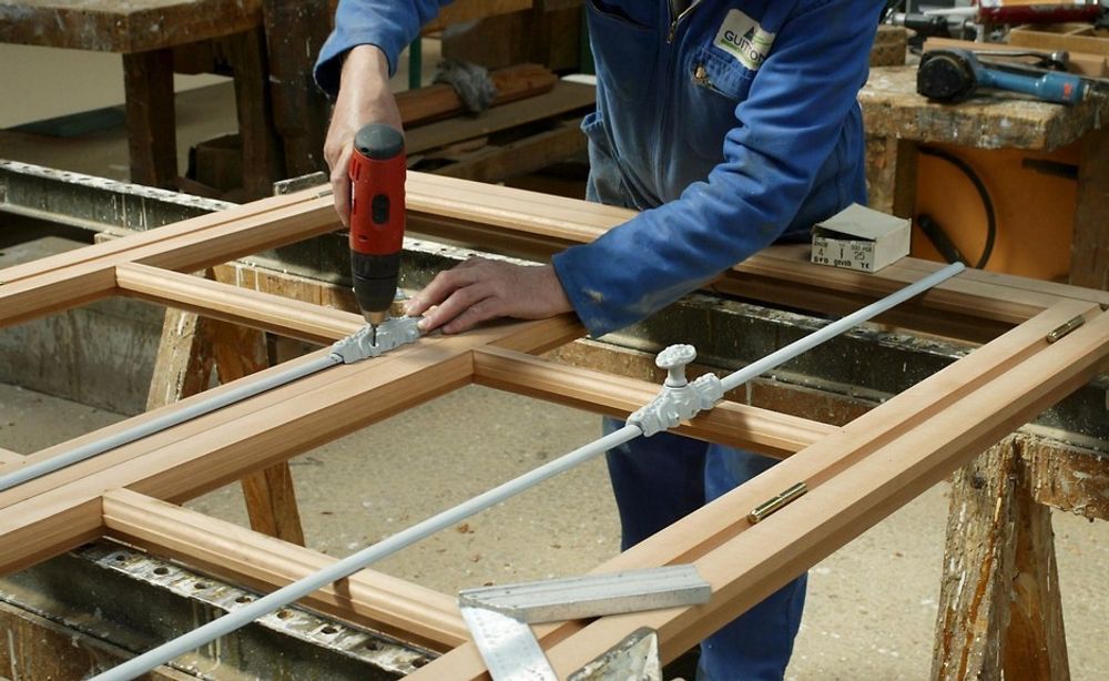 UTKONKURRERT: Flere norske håndverkere opplever at de taper kontrakter til useriøse byggefirmaer