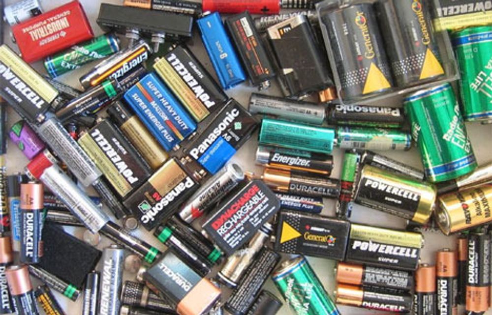 Så vel vanlige batterier som batterier til kjøretøyer kan snart erstattes av nanokarbonrør-baserte kondensatorer, tror amerikanske forskere.